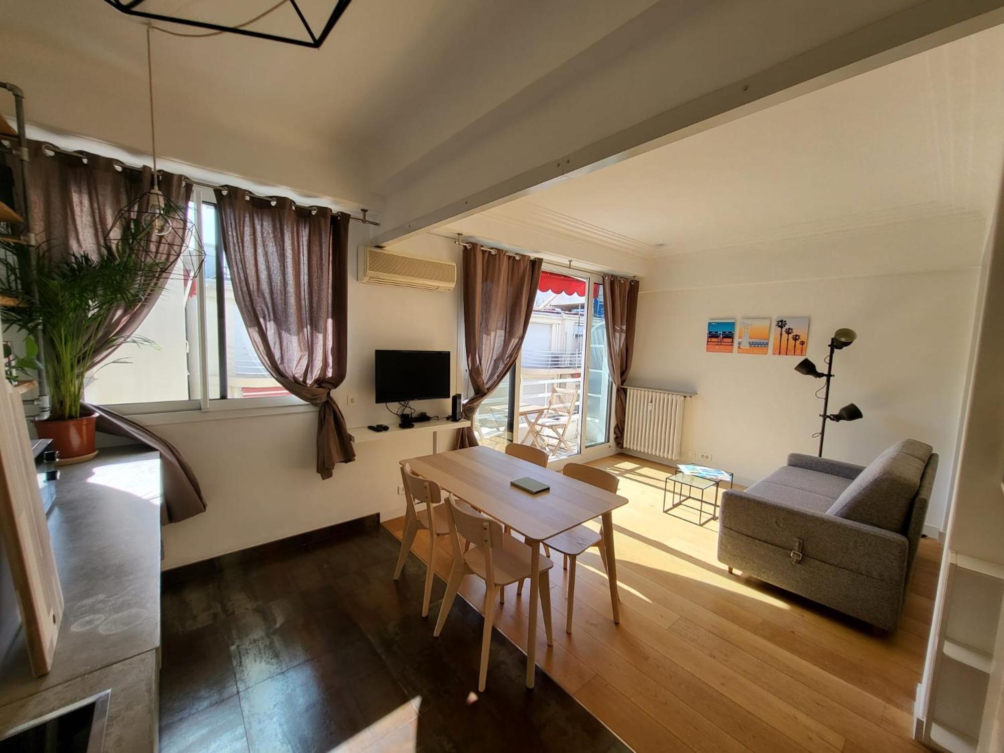 #thecosystudio06 Meyerbeer Promenade Negresco Apartment *